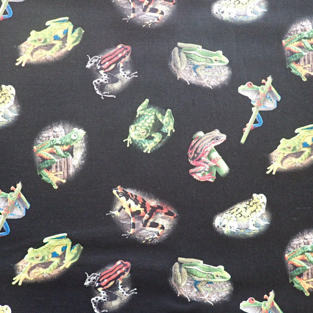 Frogs on Black - Nana's Weighted Blankets