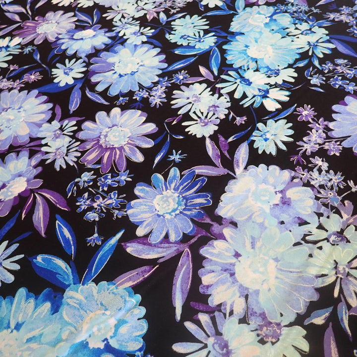 Blue Daisies on black - Nana's Weighted Blankets